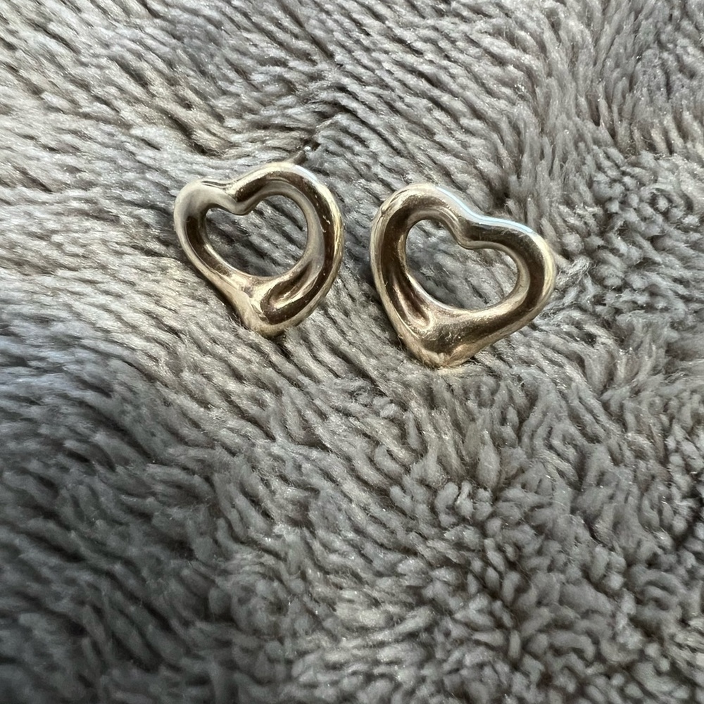 Elsa Peretti®
Open Heart Stud Earrings
in Silver, 11 mm